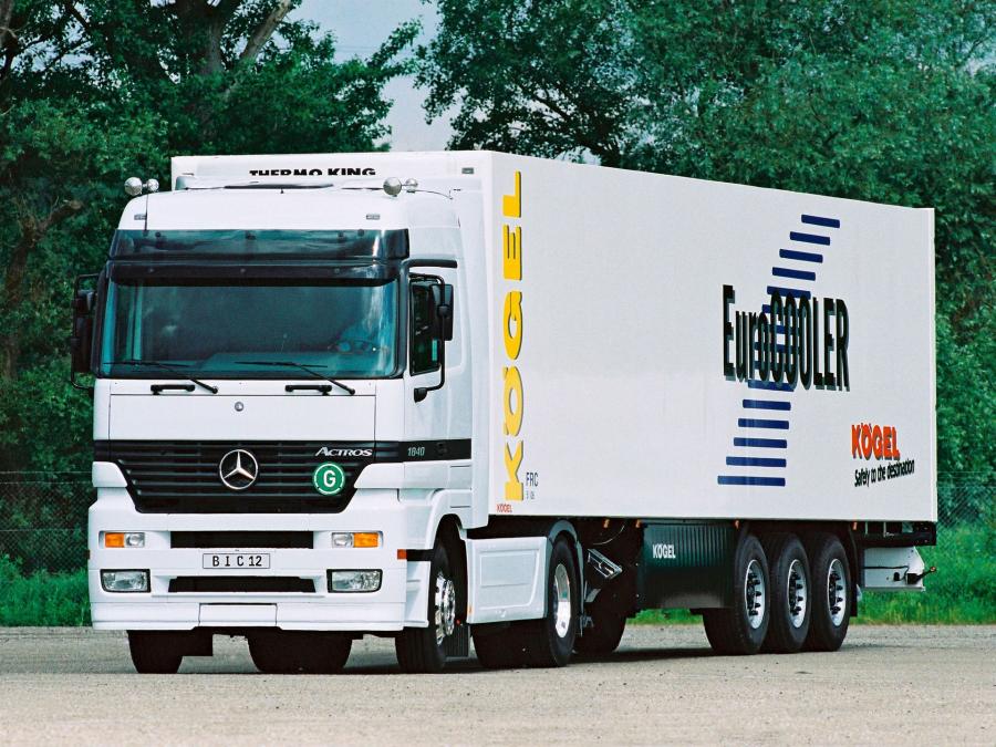  Mercedes-Benz Actros 1840 1997 года  (фото 1 из 9)